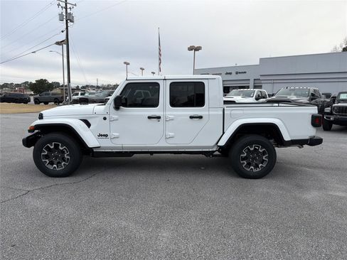 New 2026 Jeep Gladiator Sport image 9