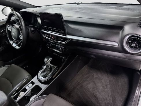 Used 2023 Kia Forte GT-Line w/ GT-Line Premium Package image 32