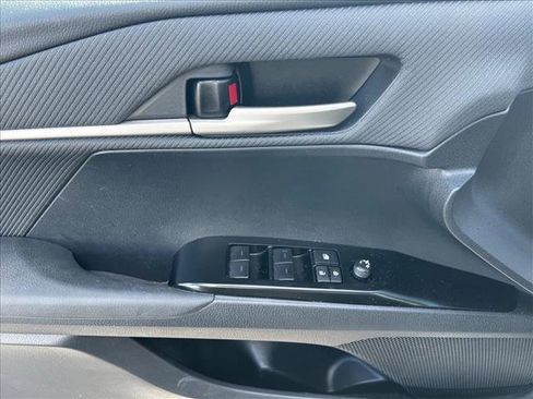 Certified 2025 Toyota Camry SE image 11