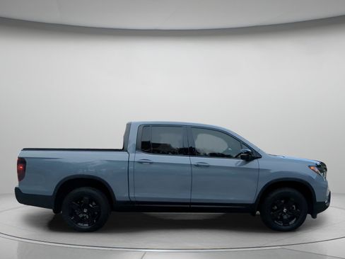 Used 2024 Honda Ridgeline Black Edition image 32