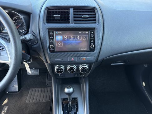 Used 2024 Mitsubishi Outlander Sport 2.0 ES image 24