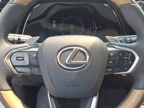 Certified 2023 Lexus RX 350 Premium w/ Accessory Package AWD/4WD image 8