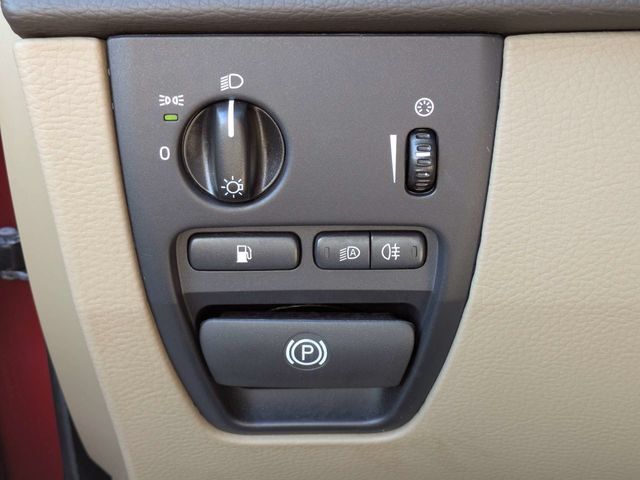Used 2014 Volvo XC90 3.2 AWD/4WD image 25