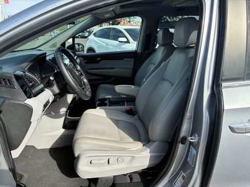Used 2021 Honda Odyssey Touring image 17