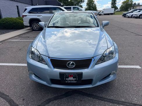 Used 2010 Lexus IS 250C RWD image 5