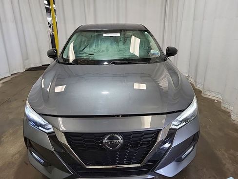 Used 2021 Nissan Sentra SR FWD image 2