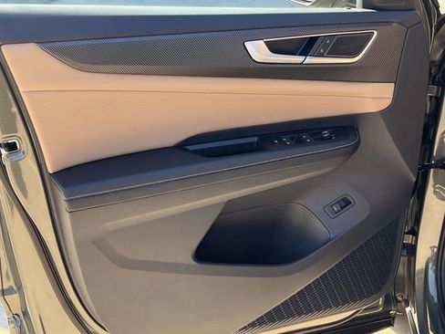 New 2026 Volkswagen Atlas Cross Sport SEL R-Line image 9