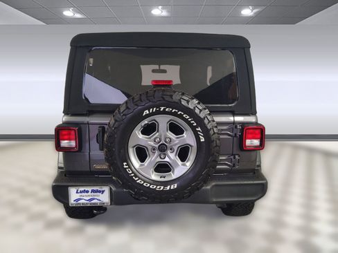 Used 2021 Jeep Wrangler Freedom Edition image 10