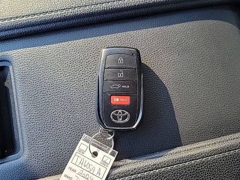 Used 2024 Toyota Grand Highlander Limited image 36