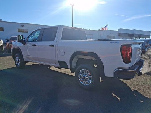 New 2026 GMC Sierra 2500 Pro w/ Convenience Package image 3