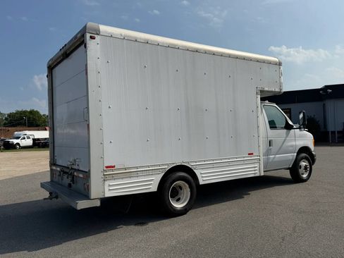 Used 2007 Ford E-450 and Econoline 450 RWD image 7