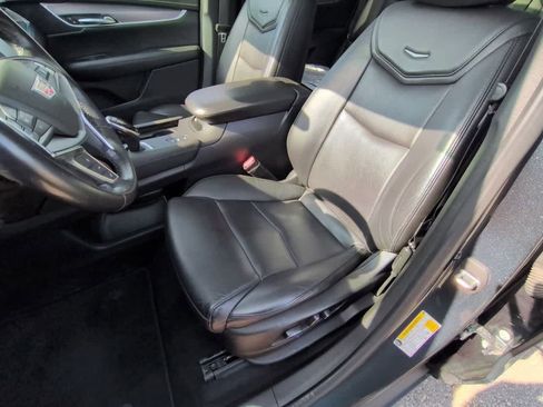 Used 2019 Cadillac XT5 Luxury image 16