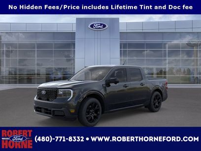 New 2025 Ford Maverick Lariat w/ Black Appearance Package