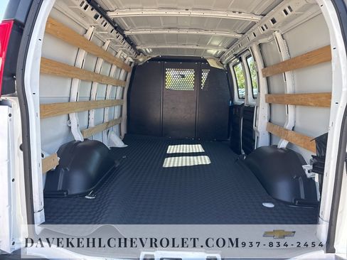 Used 2023 Chevrolet Express 2500 w/ Driver Convenience Package image 19