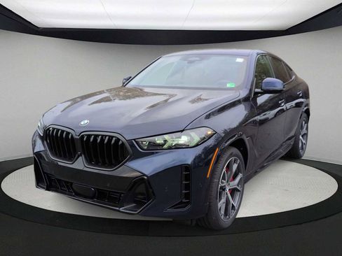 New 2026 BMW X6 xDrive40i w/ Climate Comfort Package image 4