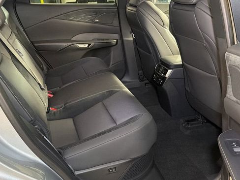 Used 2024 Lexus RX 500h F Sport image 12