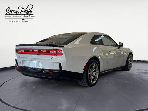 Used 2024 Dodge Charger Daytona Scat Pack w/ Plus Group AWD/4WD image 3