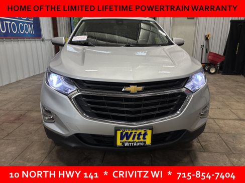 Used 2020 Chevrolet Equinox LT w/ Driver Convenience Package FWD image 2