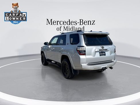 Used 2023 Toyota 4Runner SR5 Premium w/ Moonroof Package RWD image 6