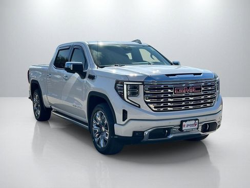 Used 2023 GMC Sierra 1500 Denali w/ Denali Reserve Package image 3