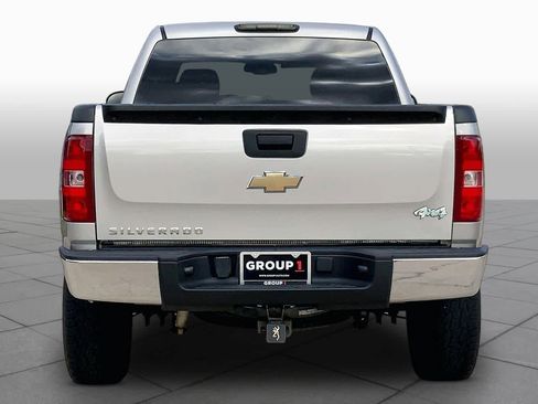 Used 2007 Chevrolet Silverado 1500 LT w/ 1LT Convenience Package AWD/4WD image 4