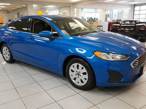 Used 2019 Ford Fusion S FWD image 13
