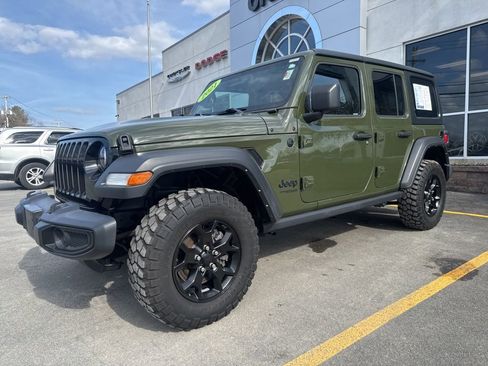 Used 2021 Jeep Wrangler Unlimited Sport AWD/4WD image 6