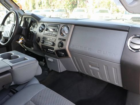 Used 2012 Ford F350 XLT w/ XLT Interior Pkg AWD/4WD image 34