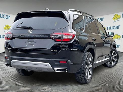 Used 2024 Honda Pilot Elite image 6