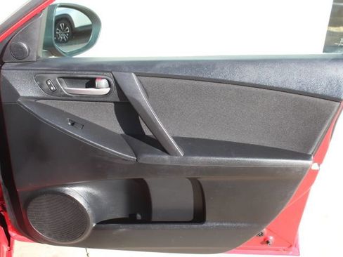 Used 2013 MAZDA MAZDA3 i Touring image 33