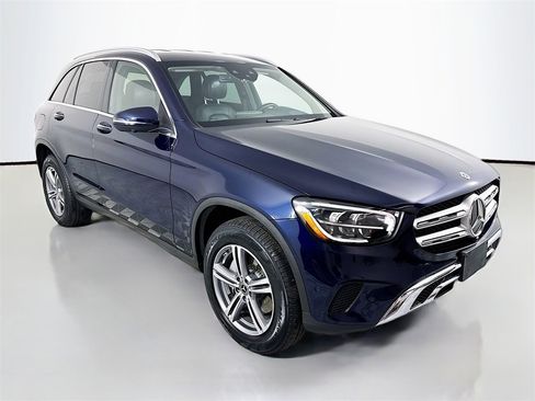 Used 2021 Mercedes-Benz GLC 300 4MATIC w/ Premium Package image 7