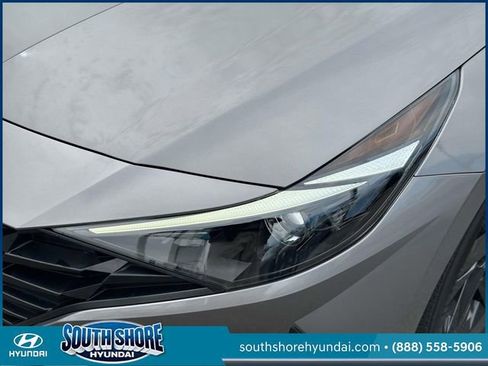 Certified 2023 Hyundai Elantra SEL image 9