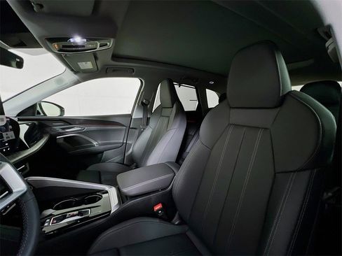 New 2025 Audi Q5 2.0T Premium Plus image 11