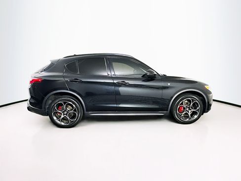 Used 2023 Alfa Romeo Stelvio Ti AWD/4WD image 10