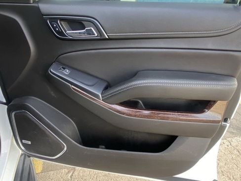 Used 2017 GMC Yukon XL SLE w/ HD Trailering Package image 21