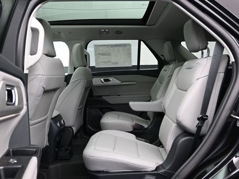 New 2026 Ford Explorer Active w/ Active Comfort Package image 26