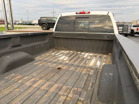 Used 2011 Chevrolet Silverado 3500 LTZ image 2