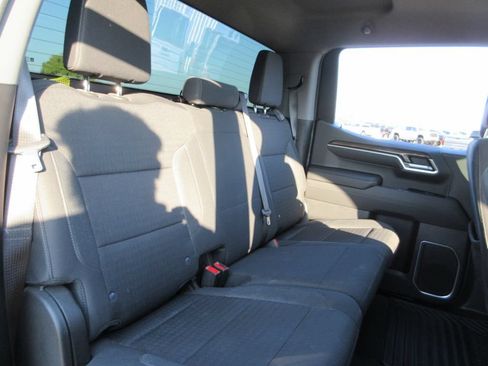 Certified 2022 Chevrolet Silverado 1500 LT AWD/4WD image 21