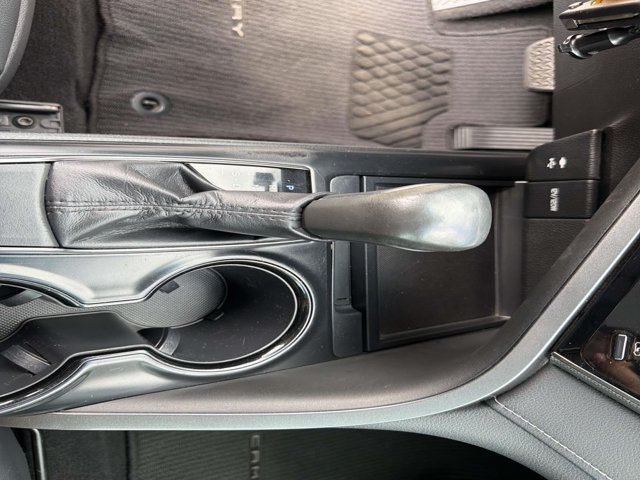 Certified 2019 Toyota Camry SE FWD image 30