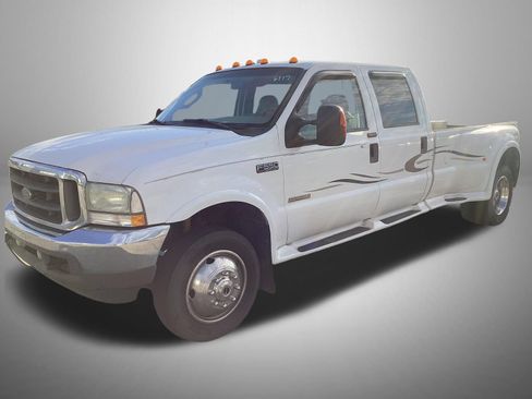 Used 2004 Ford F550 2WD Crew Cab Super Duty image 1