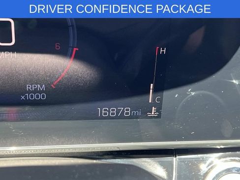 Used 2025 Chevrolet Trax ACTIV w/ Driver Confidence Package FWD image 17