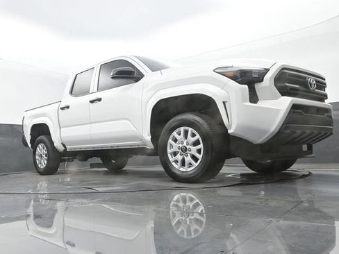 Used 2026 Toyota Tacoma SR RWD image 23