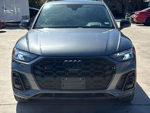 Used 2024 Audi SQ5 Prestige image 2