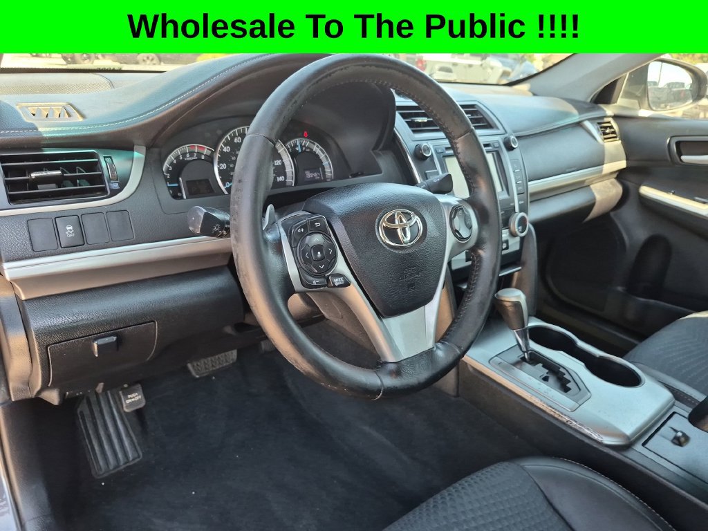 Used 2014 Toyota Camry SE w/ Moonroof Package FWD image 28