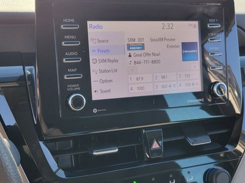 Certified 2021 Toyota Camry LE image 21