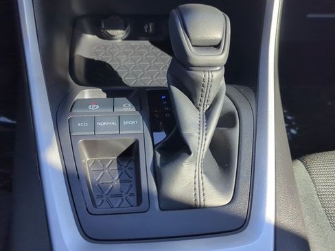 Certified 2025 Toyota RAV4 LE FWD image 24