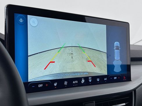 Used 2025 Ford Escape Platinum image 19