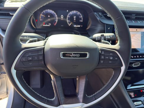 New 2026 Jeep Grand Cherokee L 4WD image 15