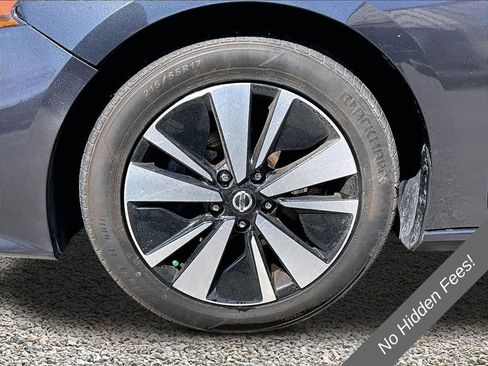 Used 2022 Nissan Altima 2.5 SV FWD image 9