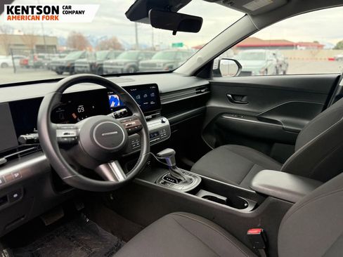 Used 2025 Hyundai Kona SEL image 35